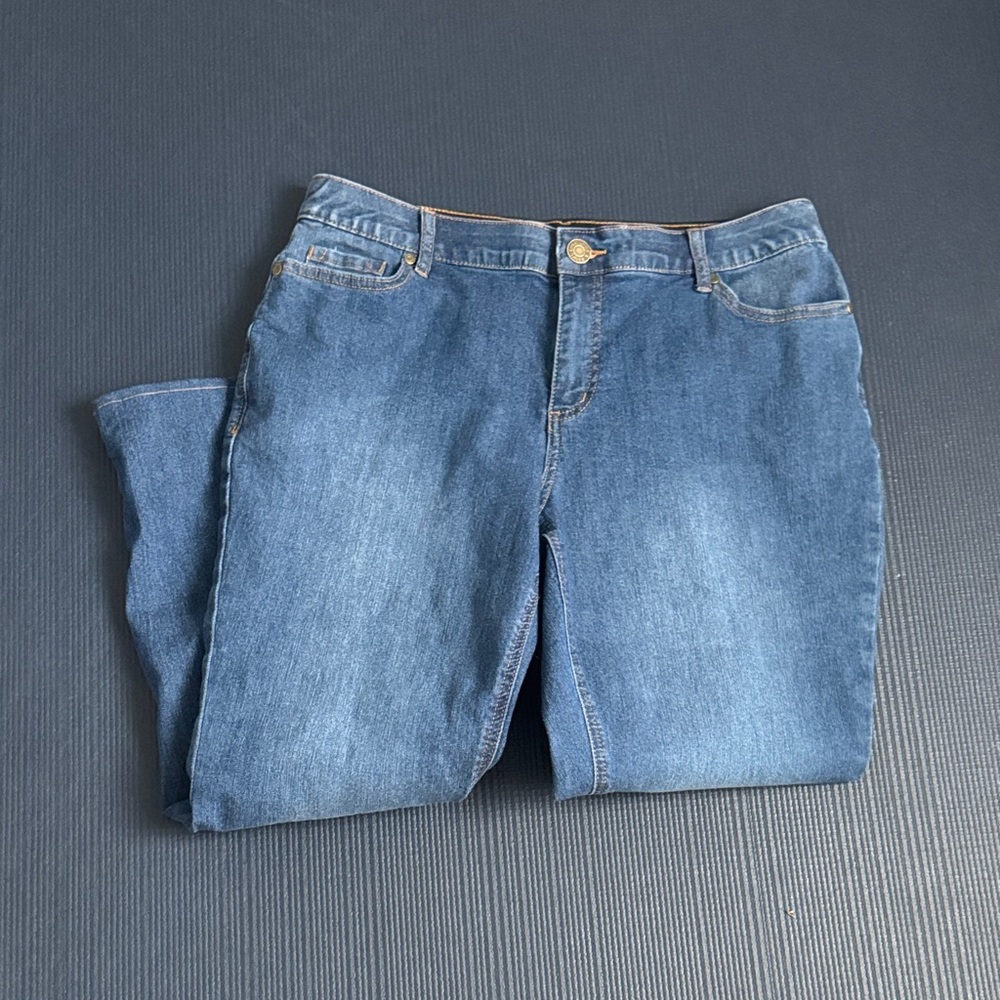 Classic Mid-Rise Women's Blue Denim Jeans, Christopher & Banks, 14w, EC
